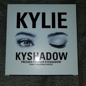 Kylie Cosmetics The Burgundy Palette